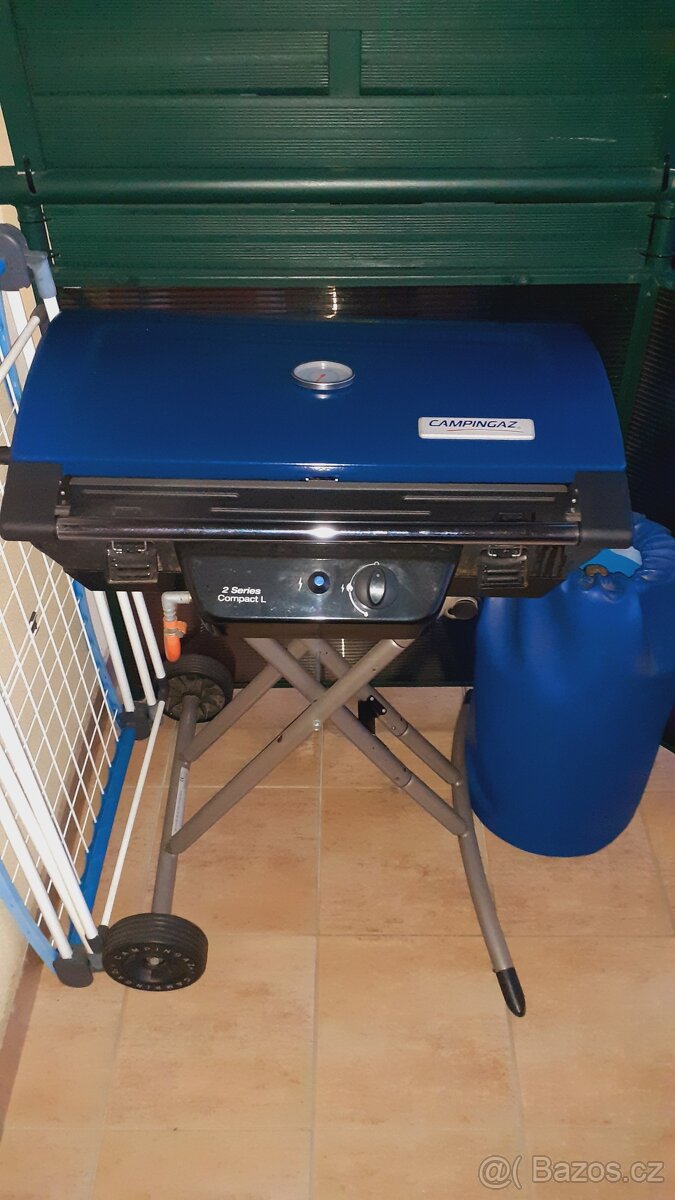 Skládací plynový gril Campingaz vč. PB láhve