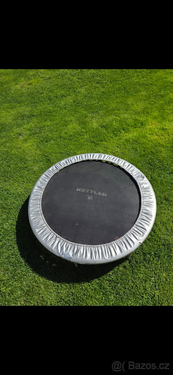 TRAMPOLÍNA