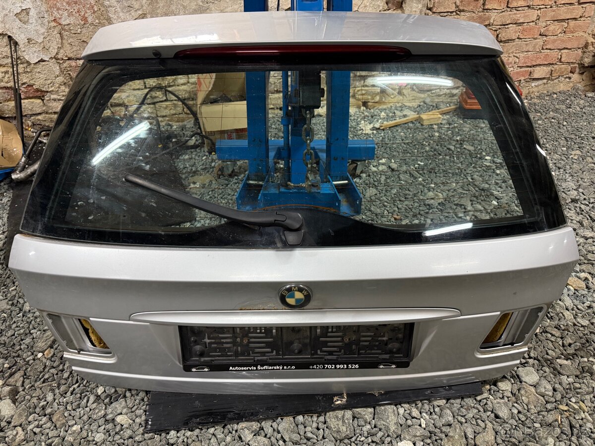 BMW E46 Víko kufru