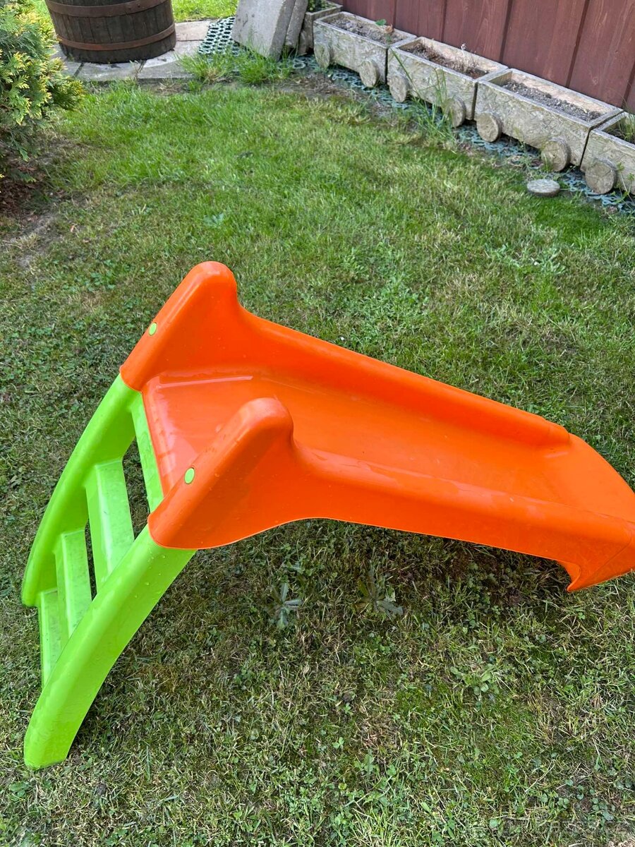 Dětská skluzavka