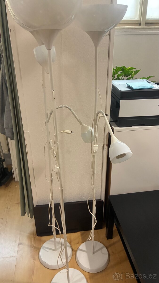 Stojací lampa