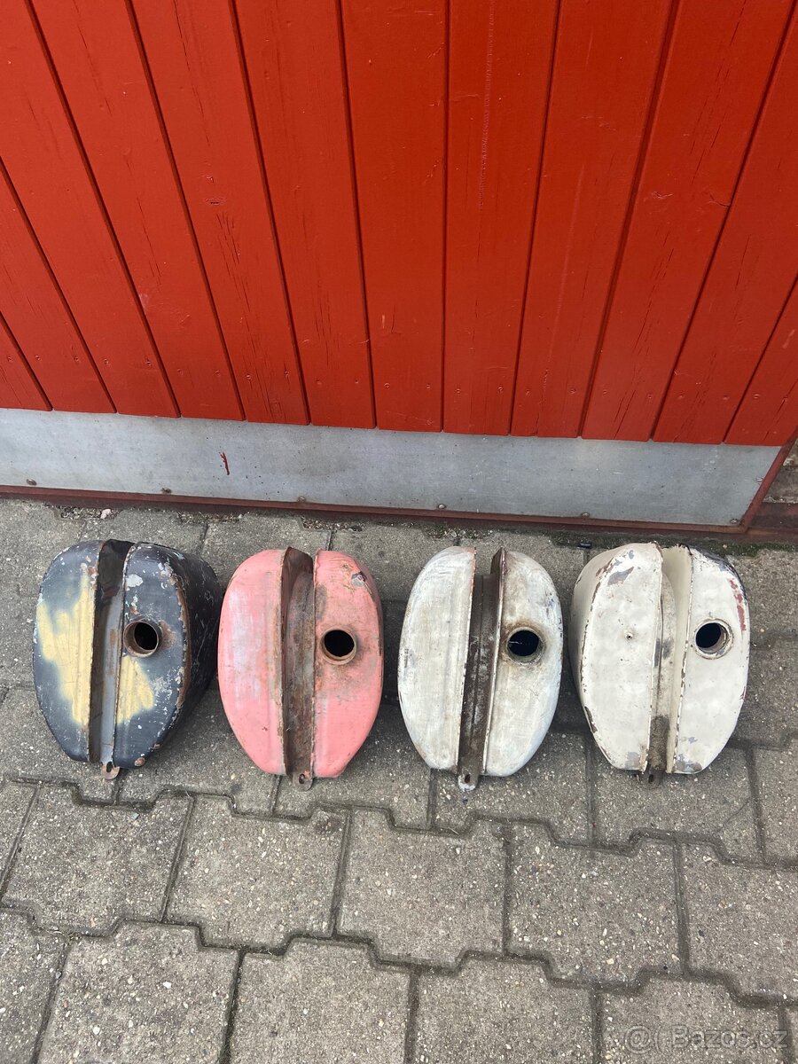 Nádrže jawa pionýr 05,20,21