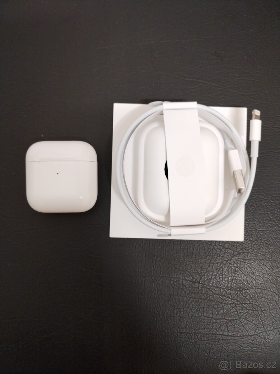 Airpods nabíjecí pouzdro