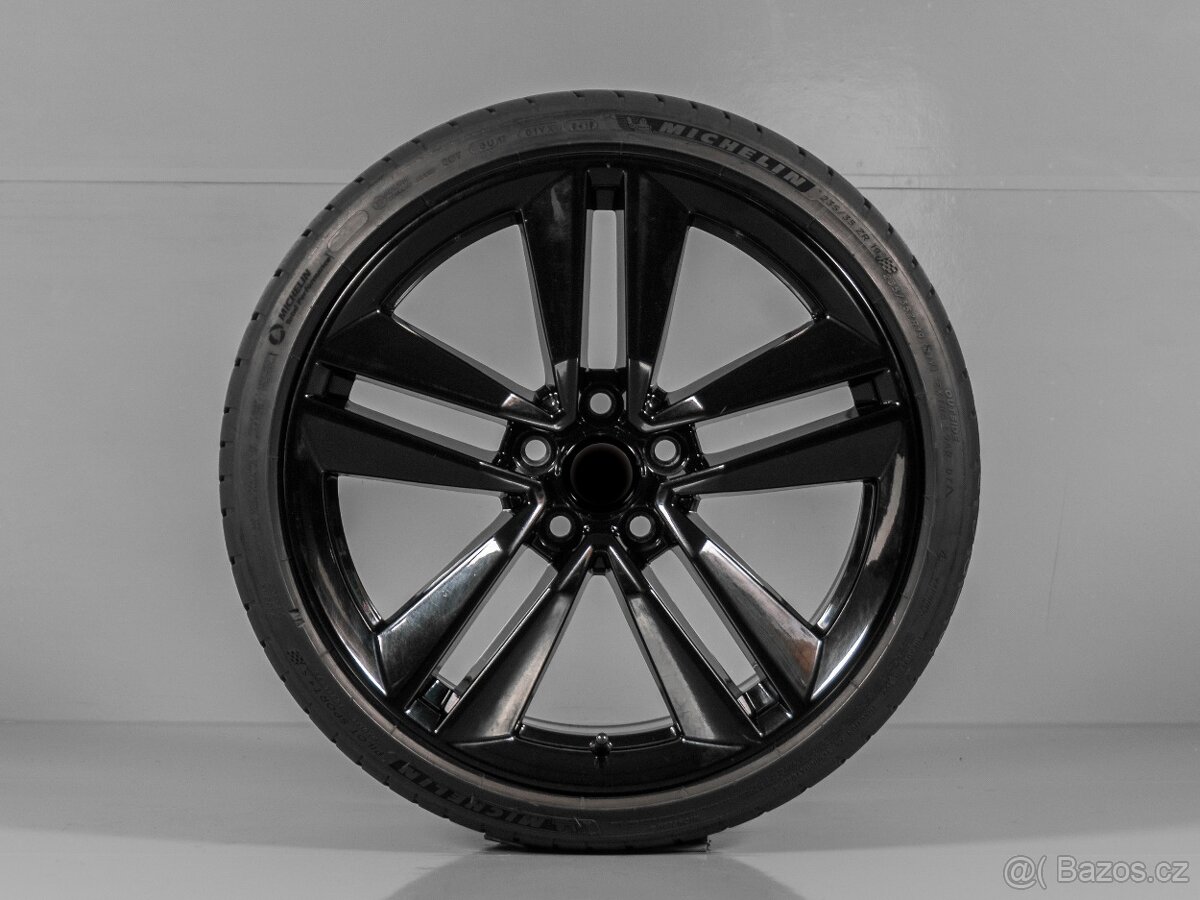 ALU KOLA 5x114,3 R19, ET 45,0 235/35/19 MICHELIN (2786B)