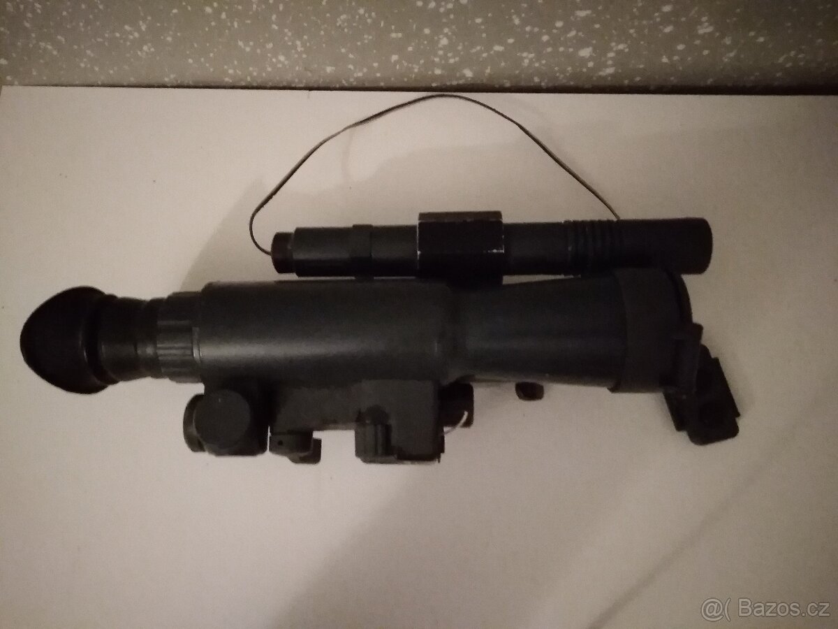 Dalekohled a optika