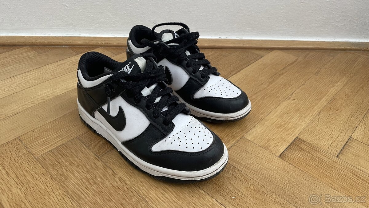 Nike Dunk Low Panda