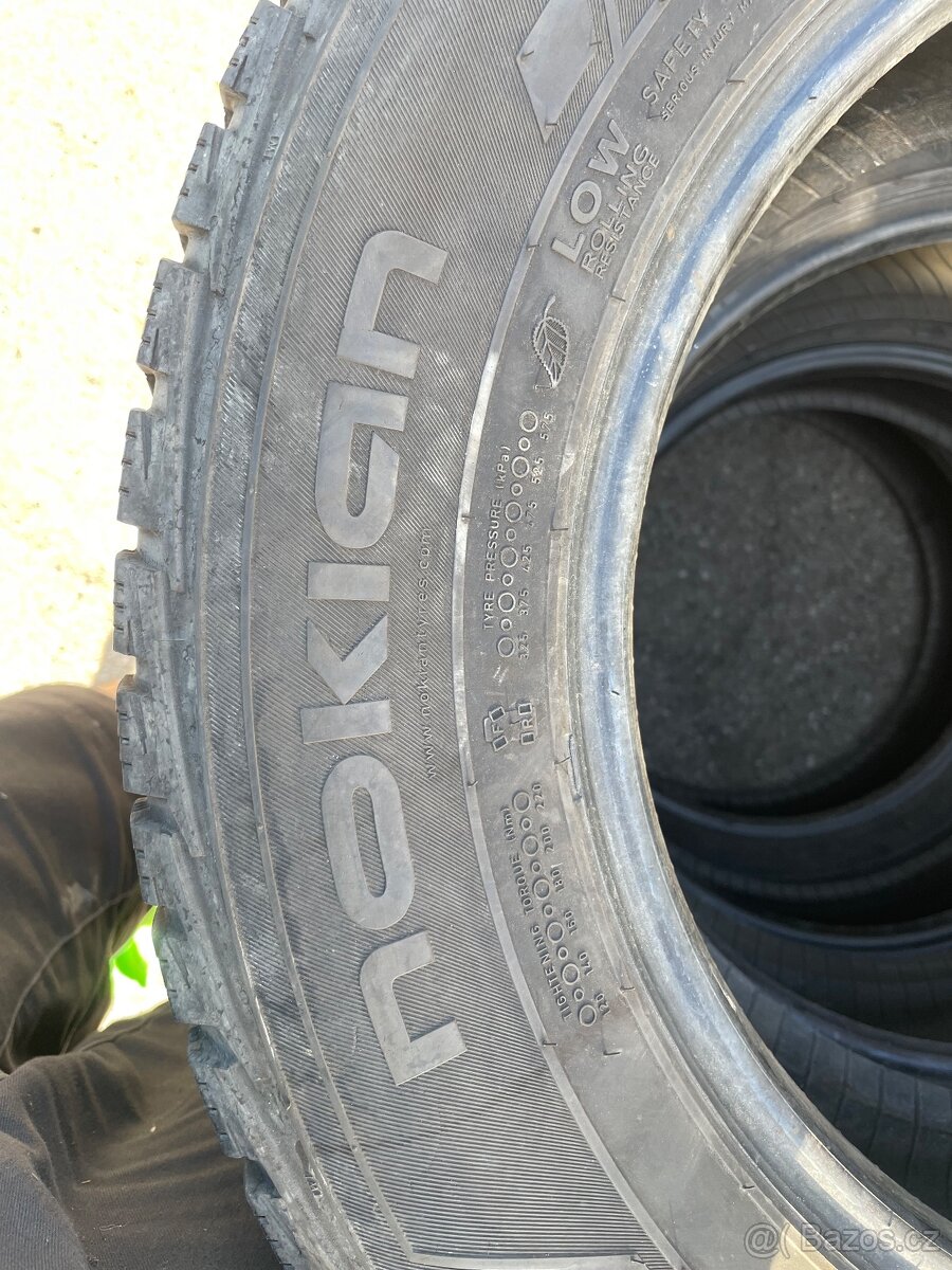 Letní pneu 255/55/16