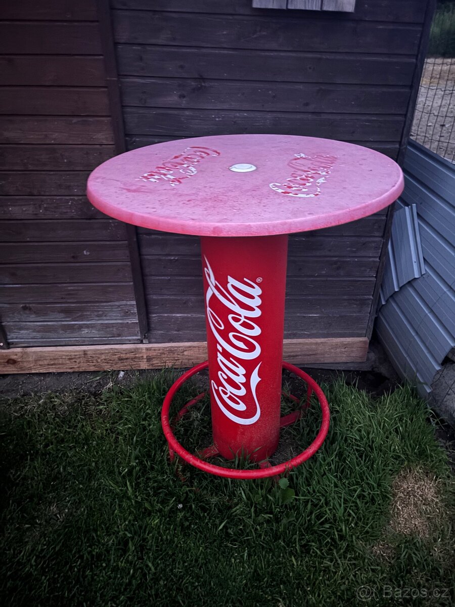 2x stolek Coca Cola