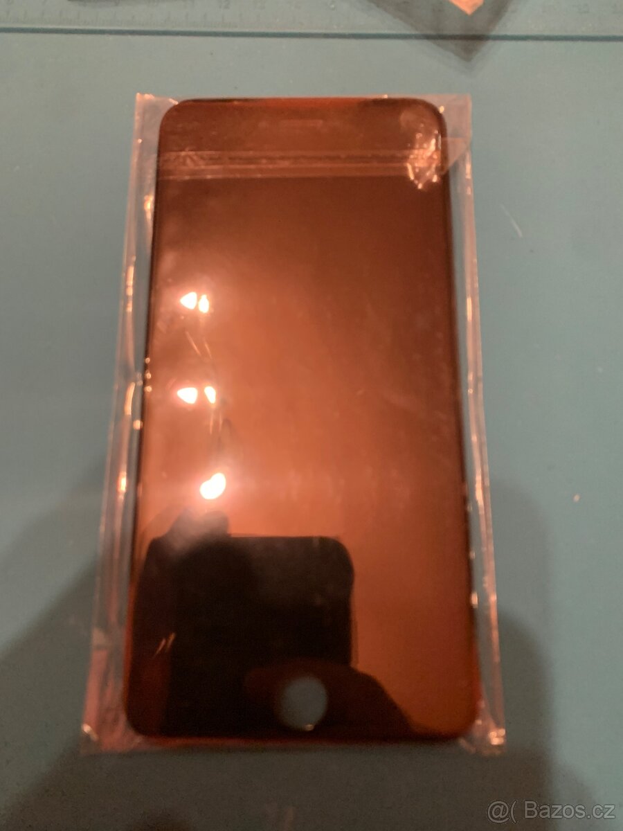 Nový distpej iPhone 6s Plus
