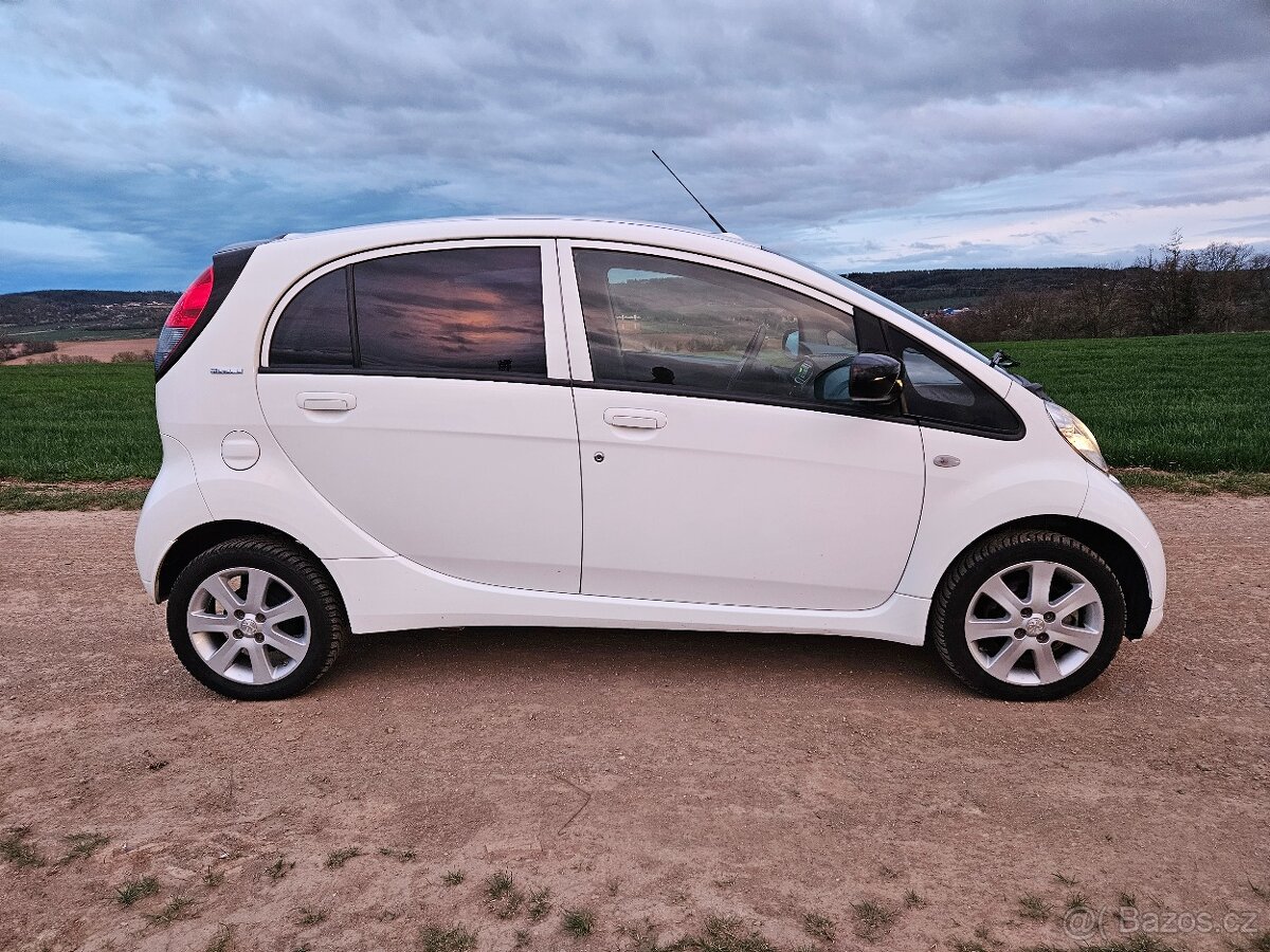 Elektromobil Peugeot ION