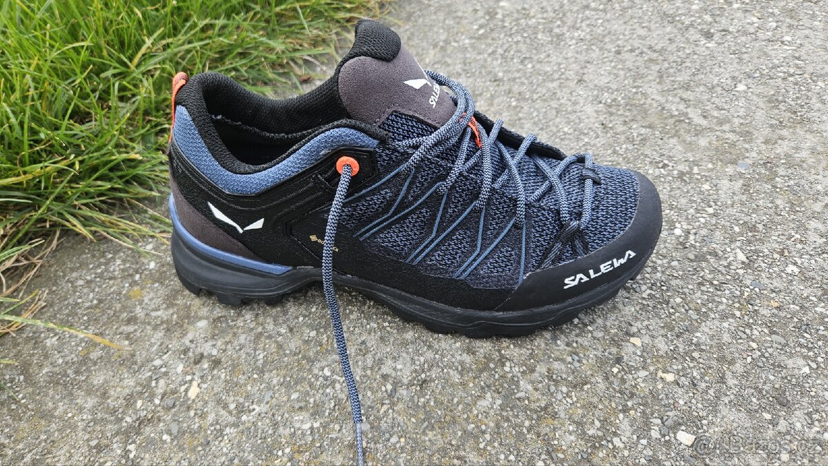 Salewa WS MTN TRAINER LITE GTX. Velikost 40 EU