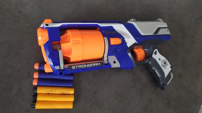 Nerf strongarm