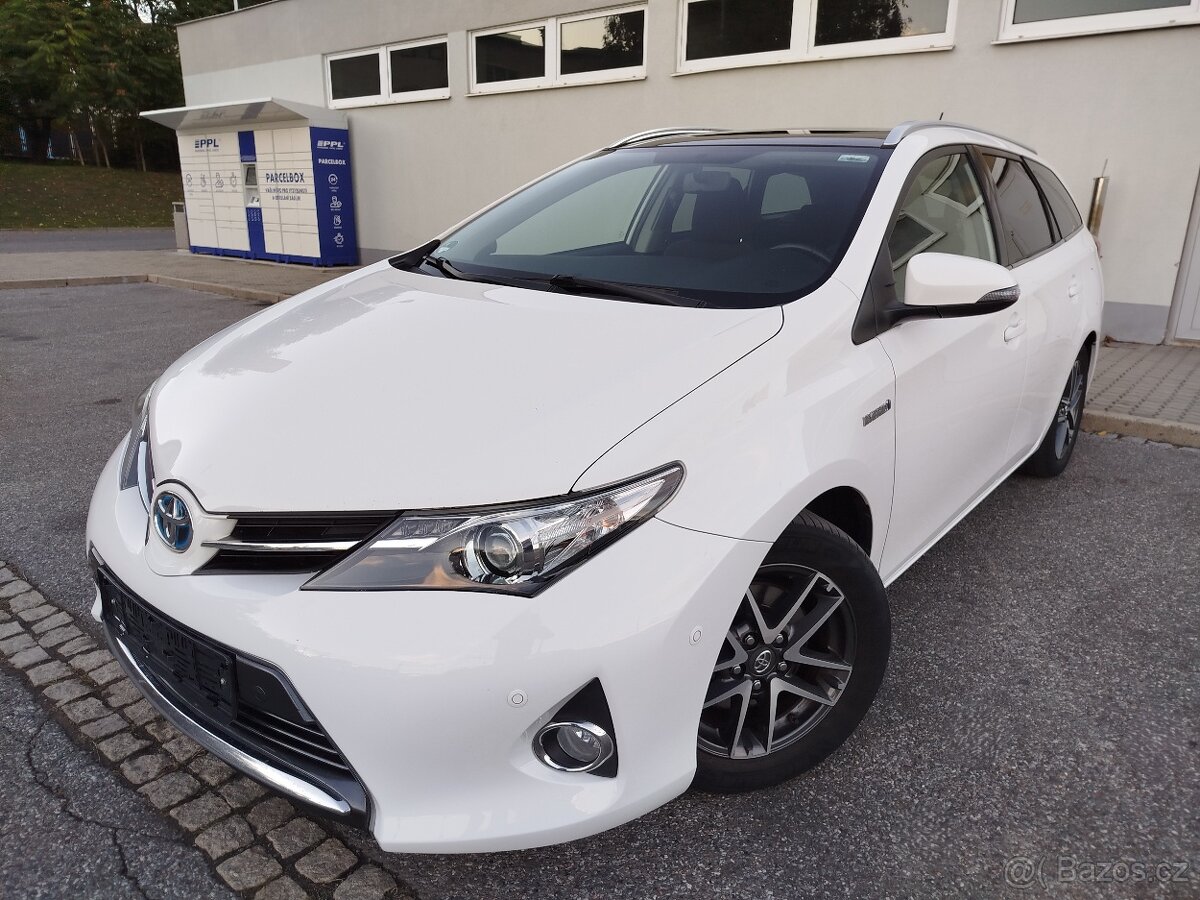 Toyota Auris 1.8 Hybrid Kombi Sports Kamera Webasto Panorama