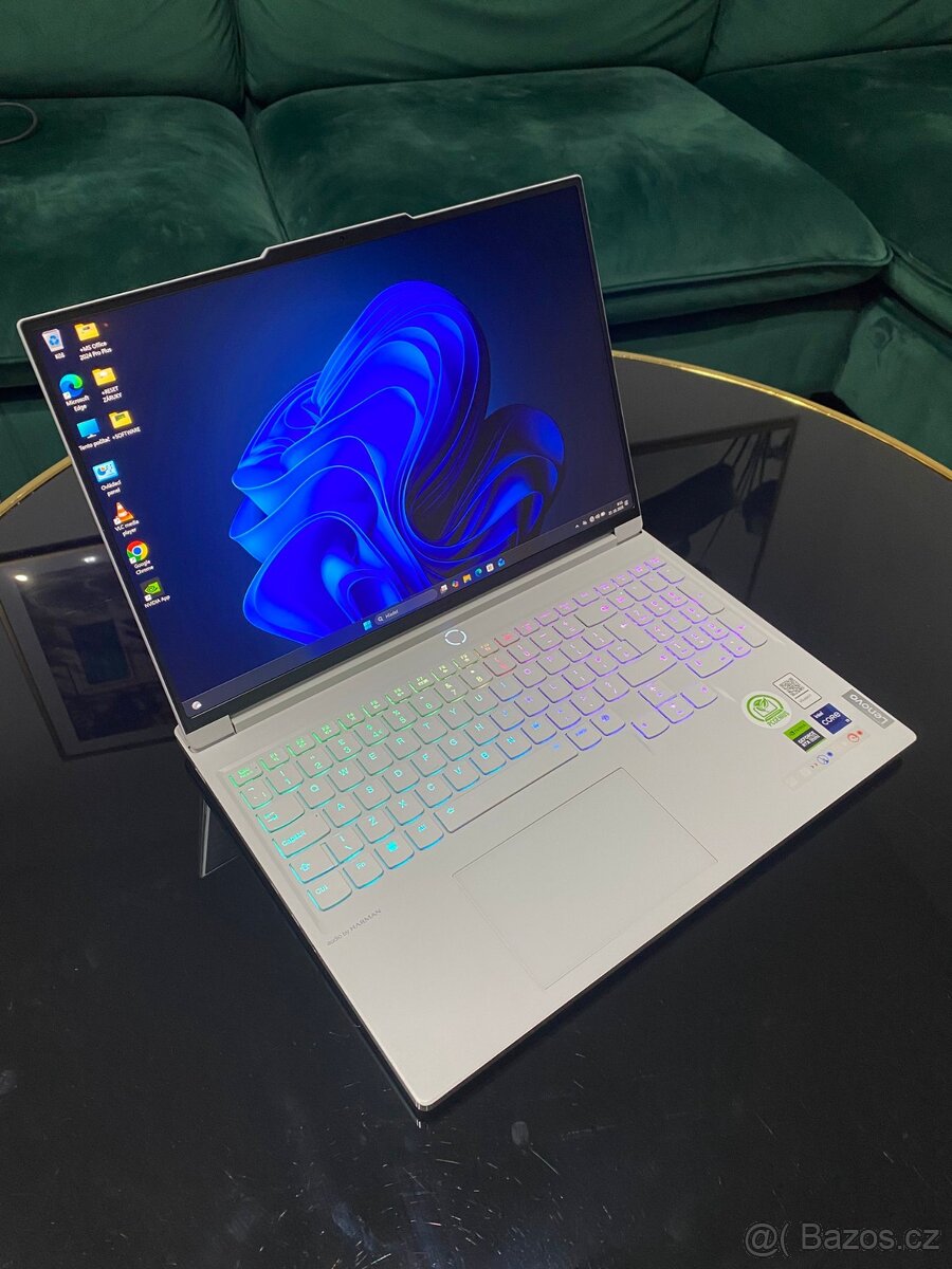 Lenovo Legion 7|16IRX9|i9-14900HX|32 GB|1TSSD|RTX4070 8GB