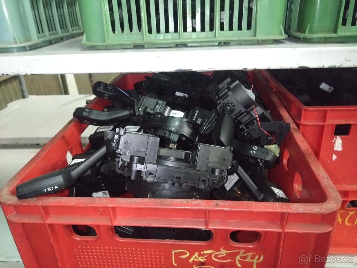 Páčky volantu, kroužek volantu BMW