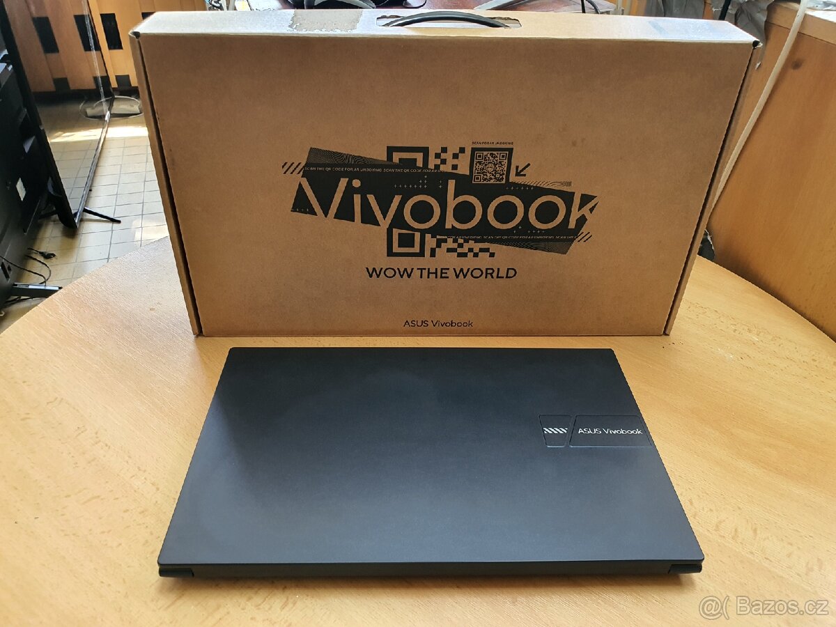 ASUS Vivobook X1504V