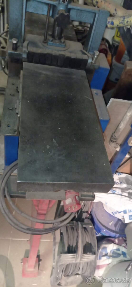 Hoblovka (SROVNÁVAČKA)