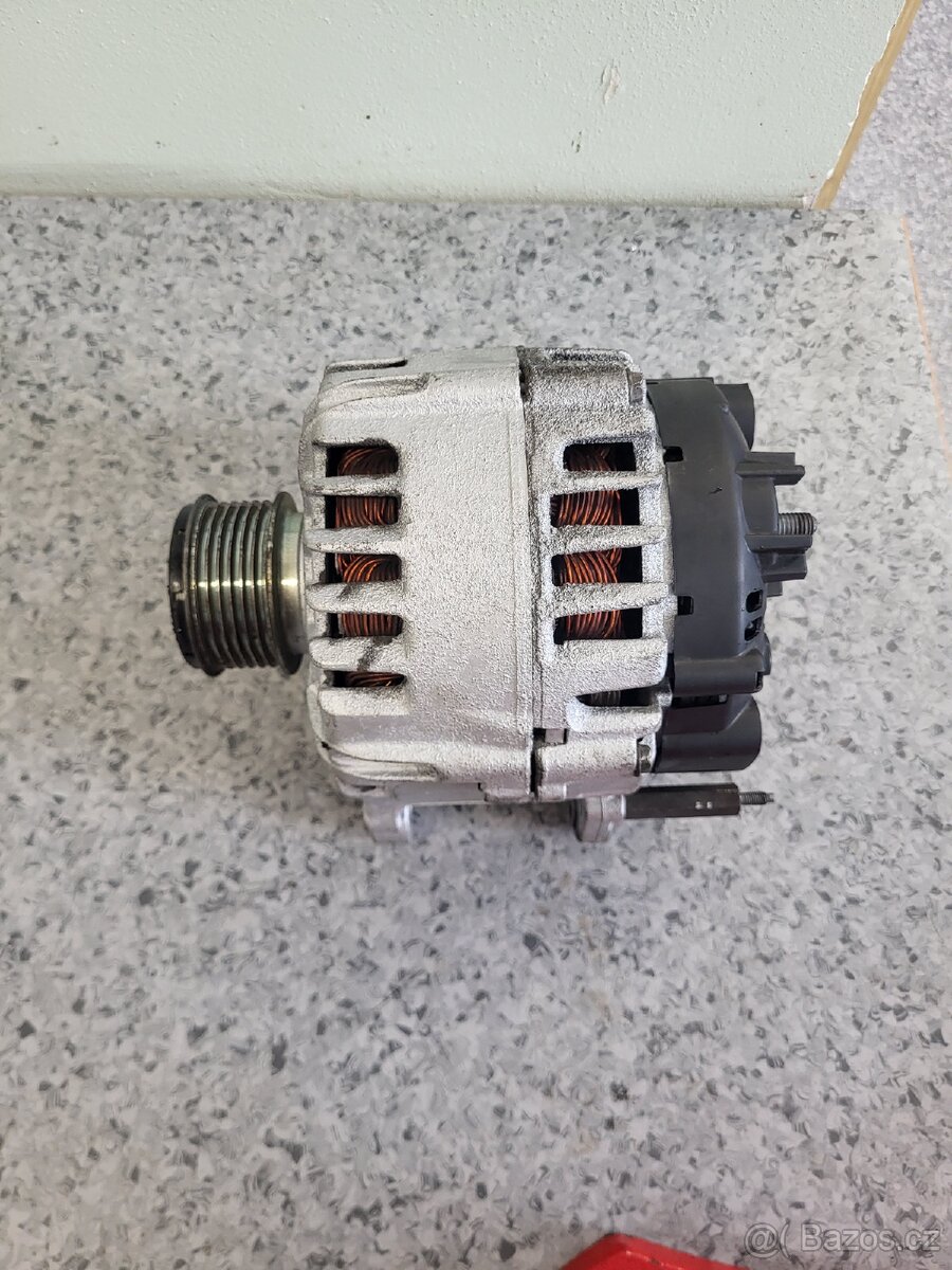 Alternátor octavia 2 140A rok starý
