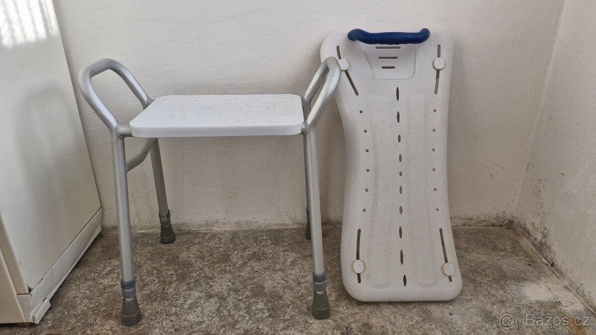 Stolička do sprchy s madly