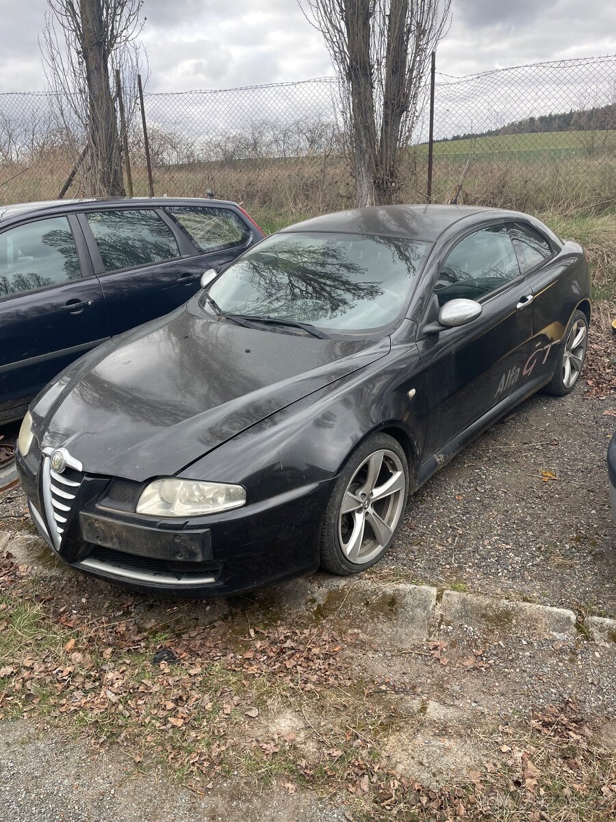 Alfa Romeo GT g2