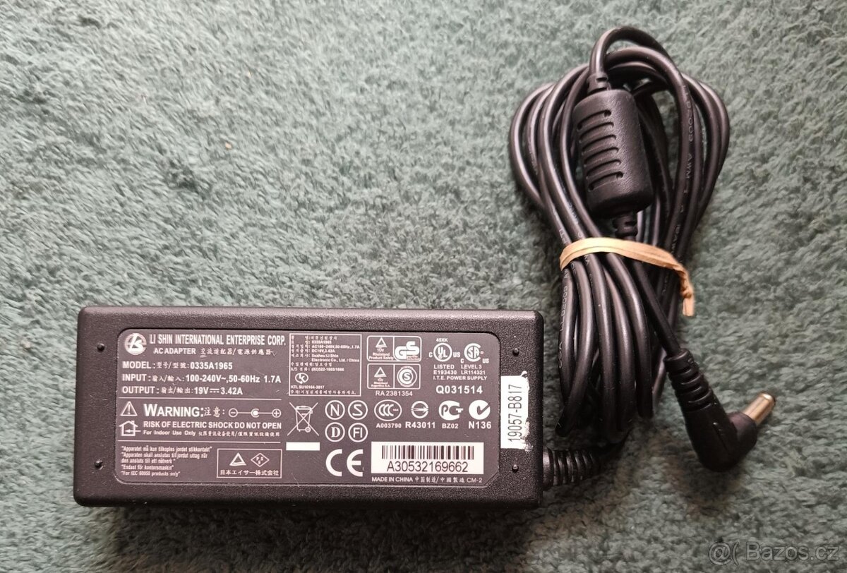 Nabíječka pro notebook 19V 3.42A 65W – funkční