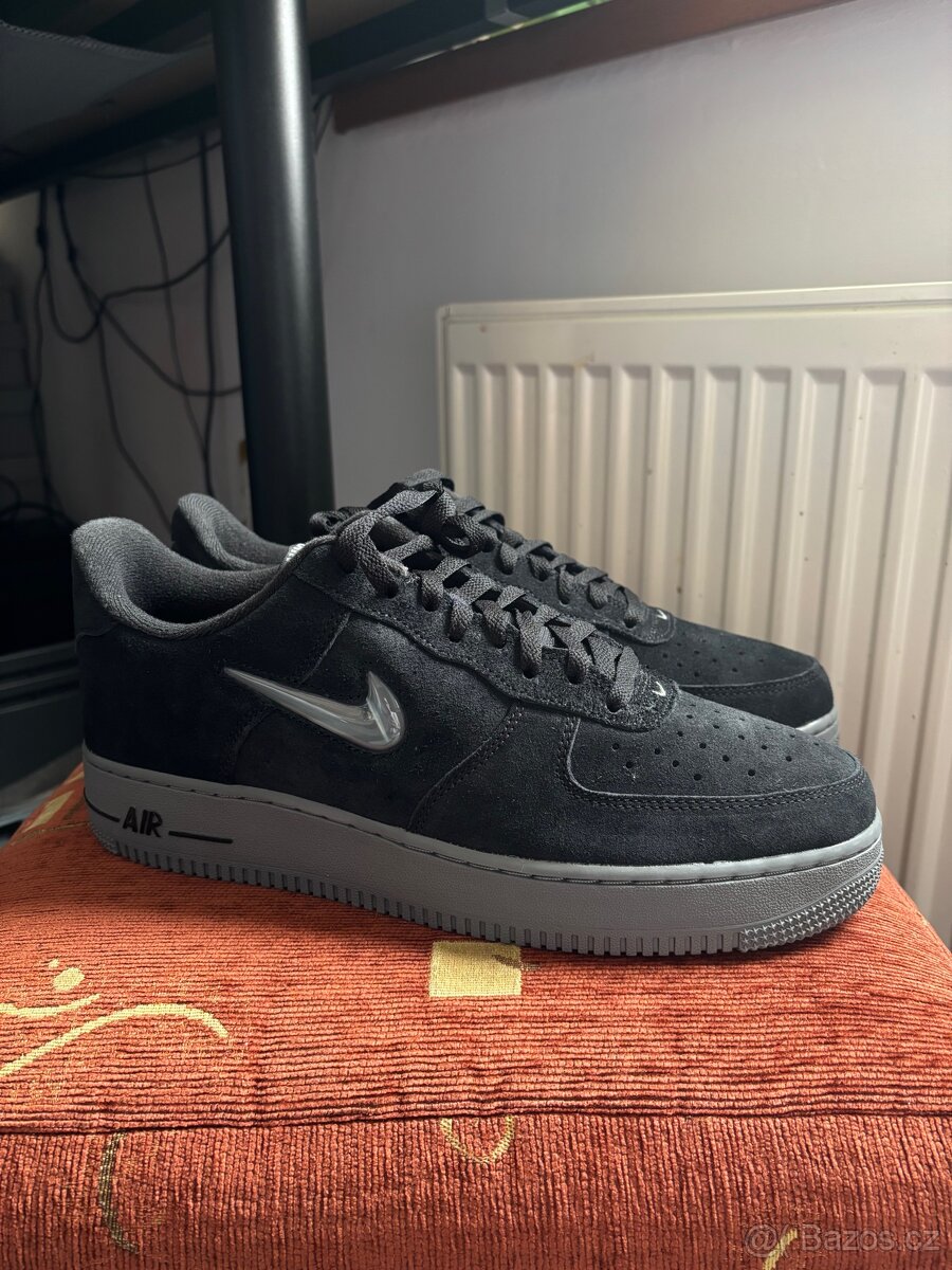 Nike Air Force 1 Low Black Jewel