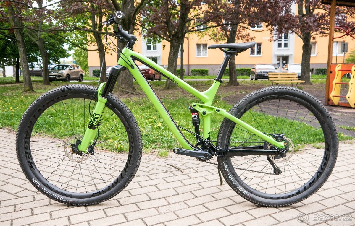 2017/18 CUSTOM TREK FUEL 29", TOP STAV