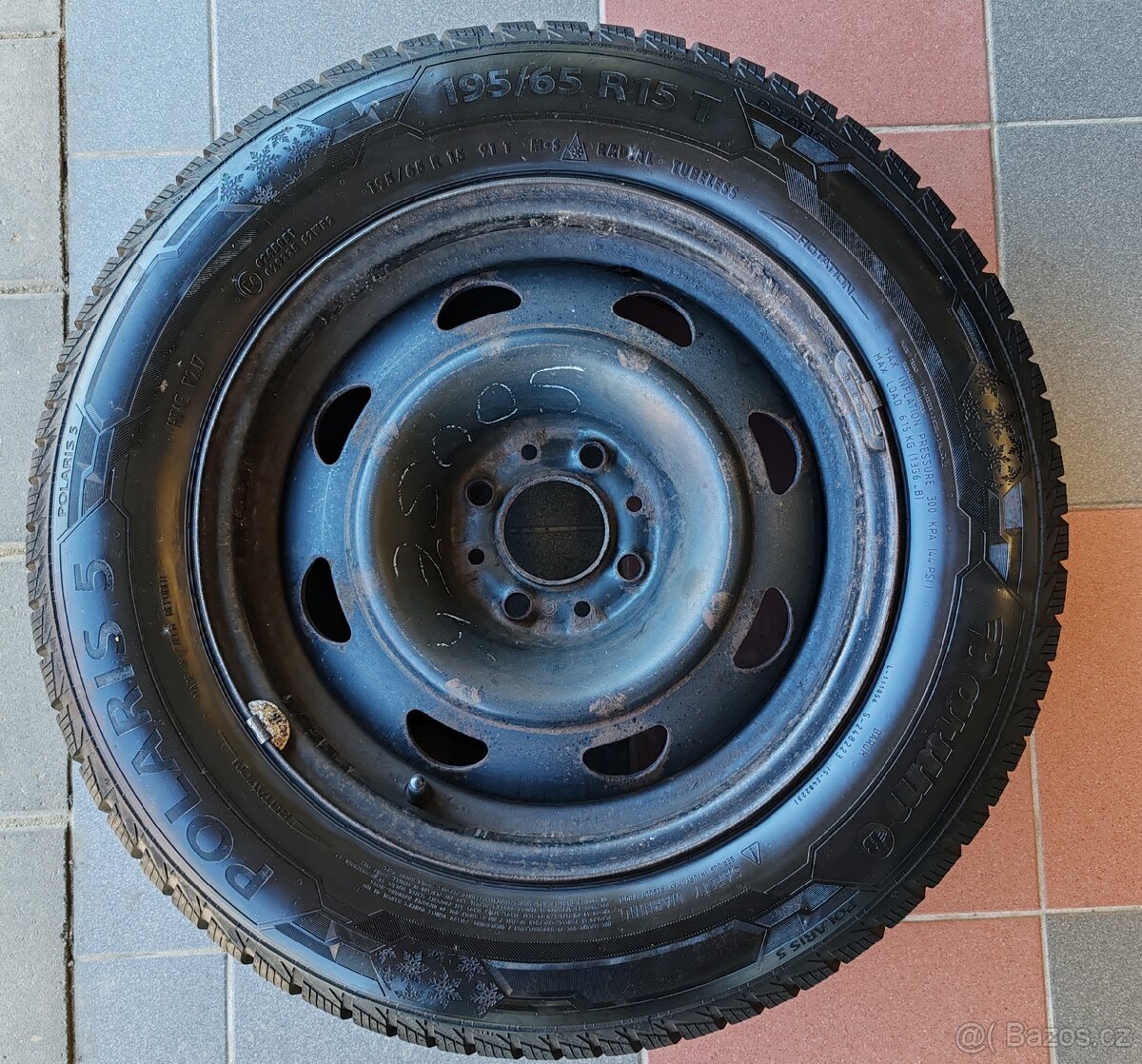 Plechová kola 4x108, zimní pneu 195/65 R15
