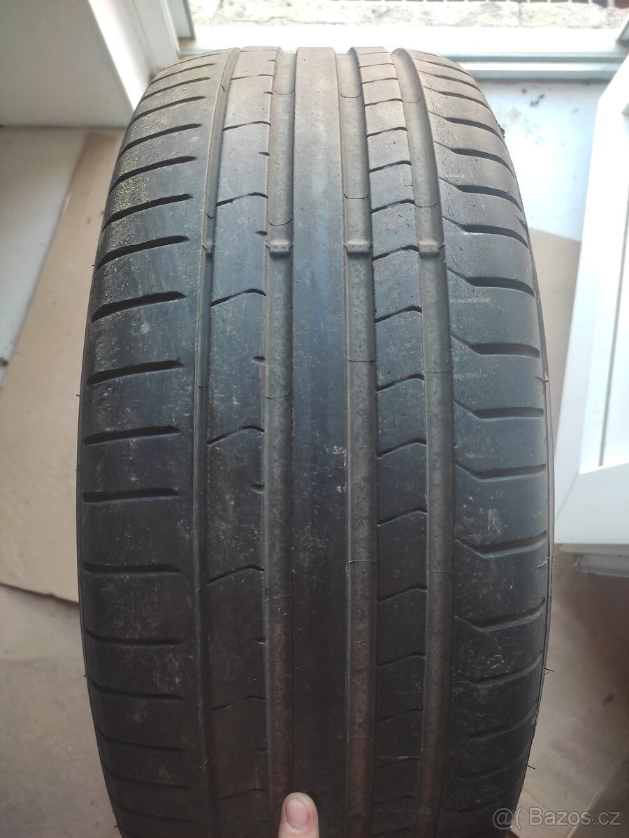 245/35/20 Pirelli Pzero runflat letní