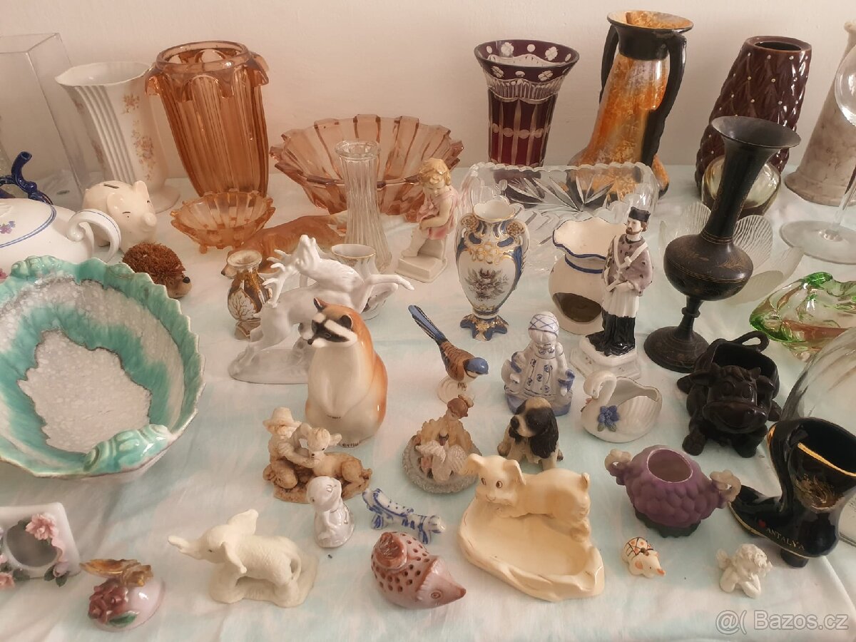 porcelánové figurky, vázy atd. vysoce kvalitní česká výroba.