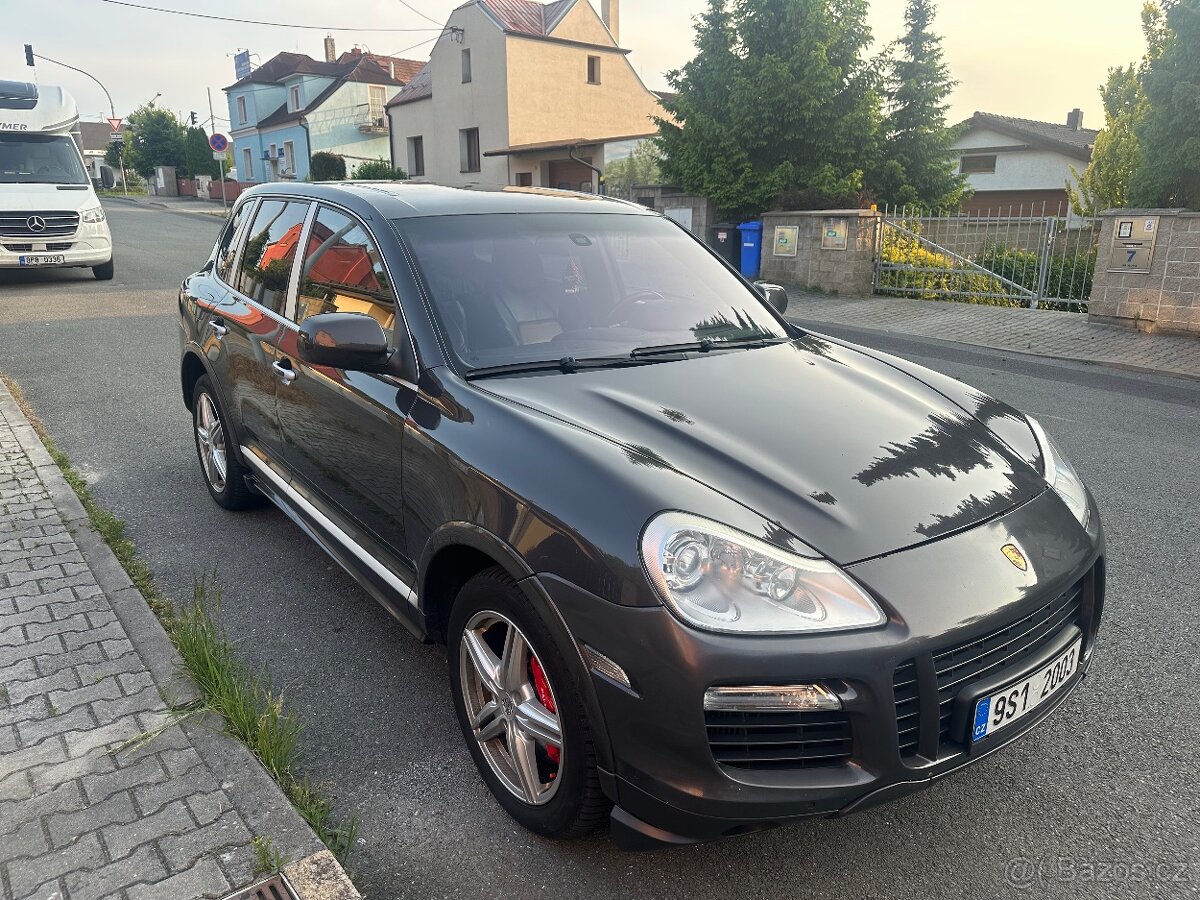 Porsche Cayenne 4.8 Turbo s 404 kw