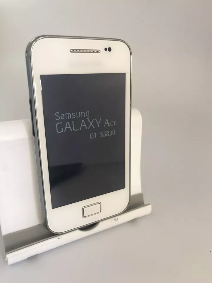 Samsung GT-S5830i