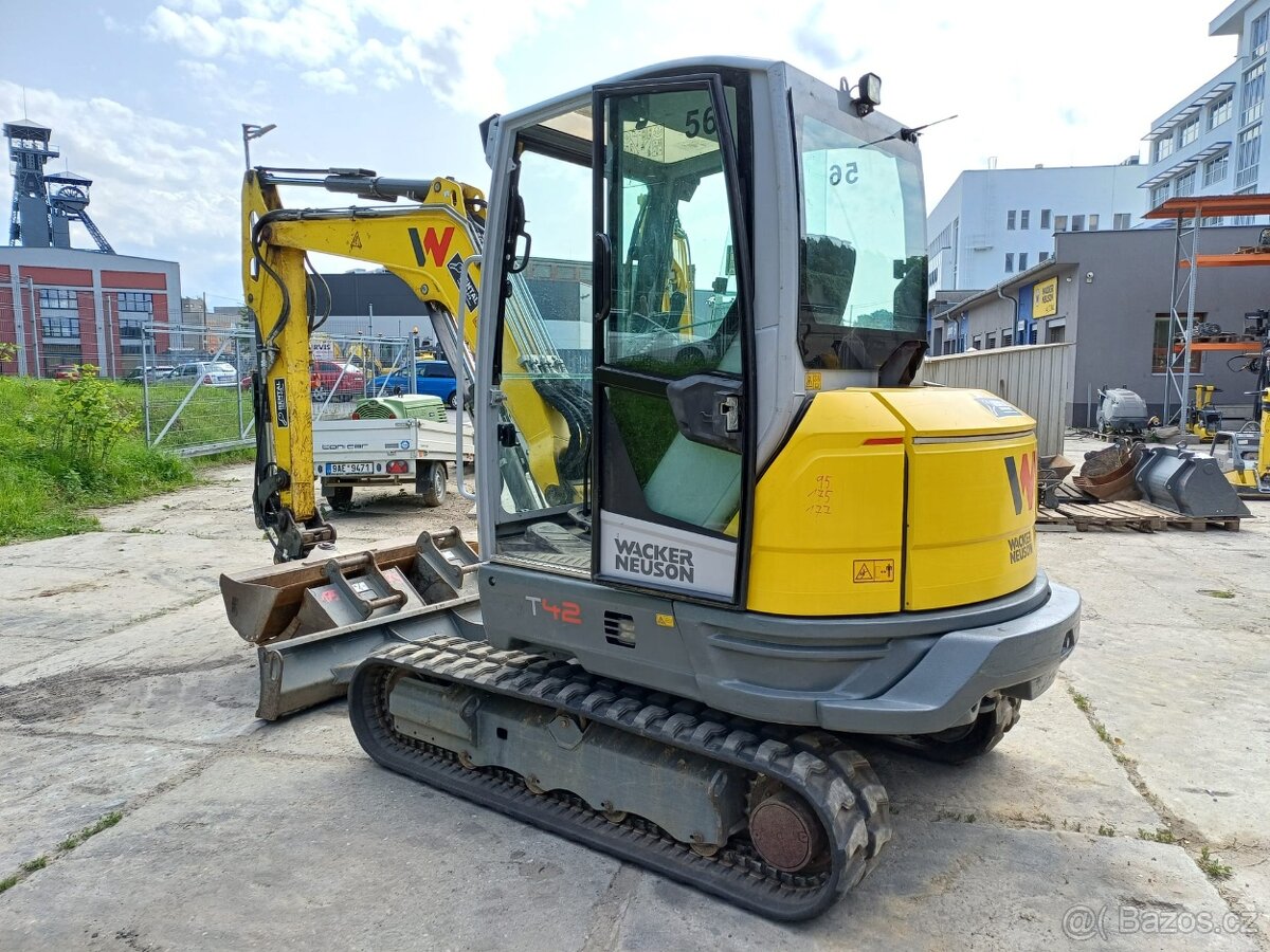 bagr ET42, Wacker Neuson, Praha