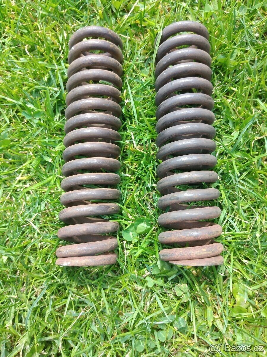 Pružiny 2 Kusy 37x24,5mm délka 2x 140 mm