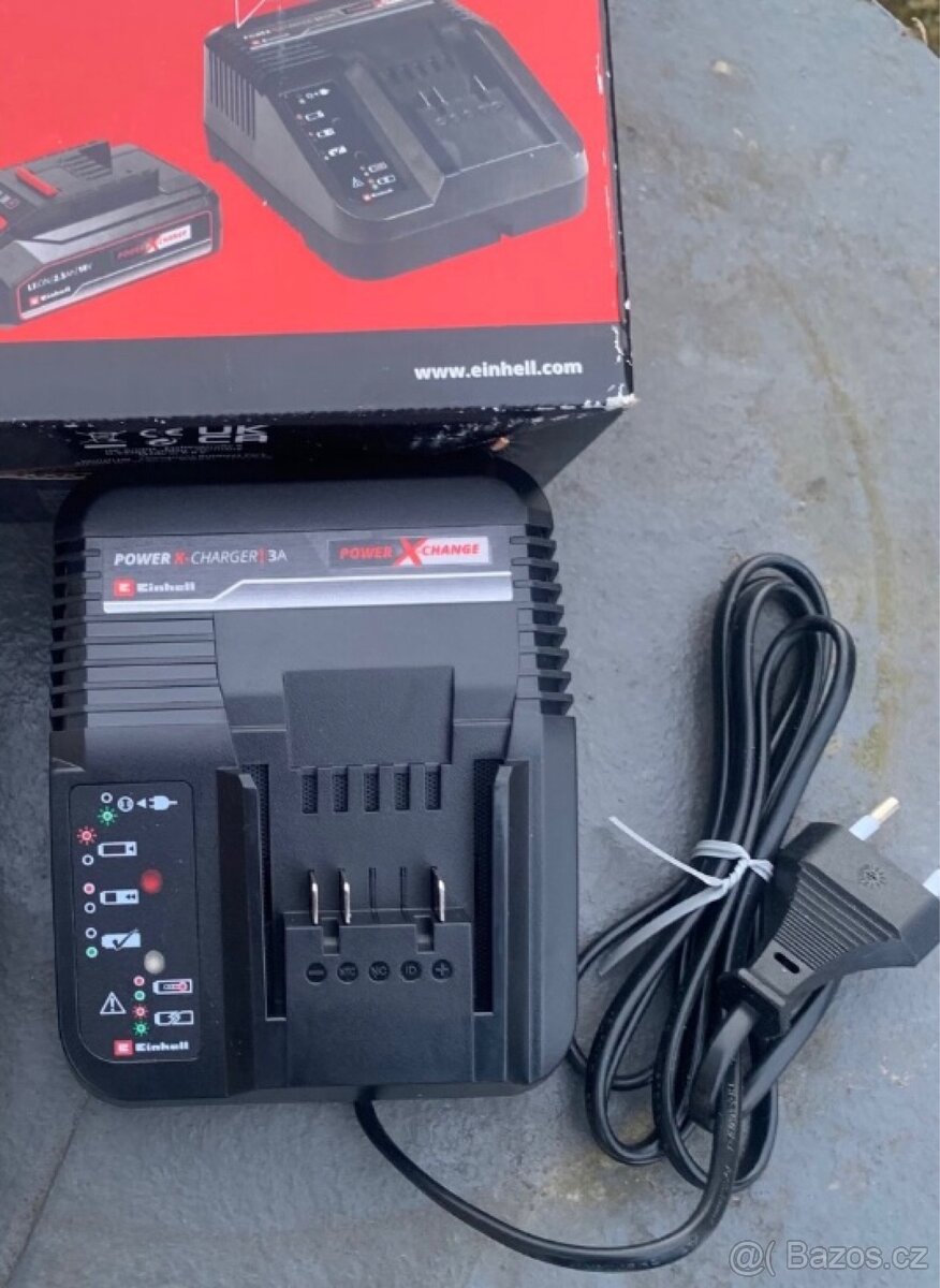 Nabíječka aku Einhell Power X-Change 18 V