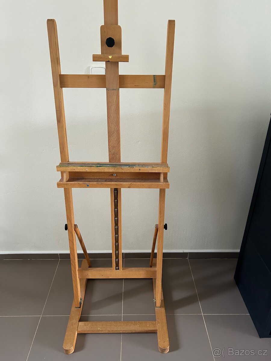 Velký malířský stojan