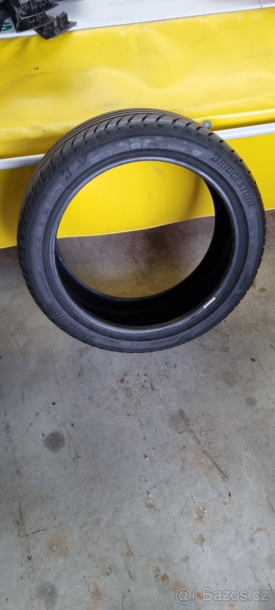 Sada nových letních pneu 225/45 R19