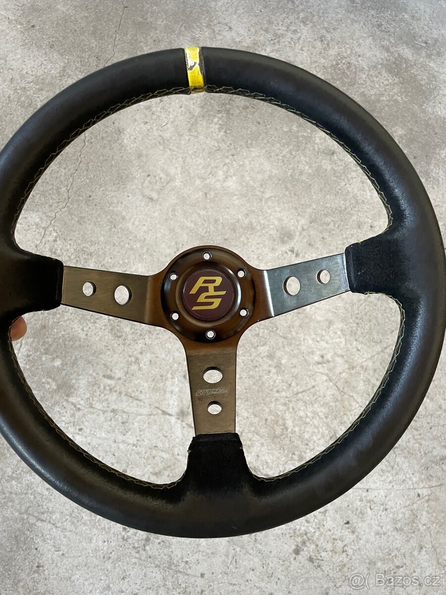 Sportovní volant
