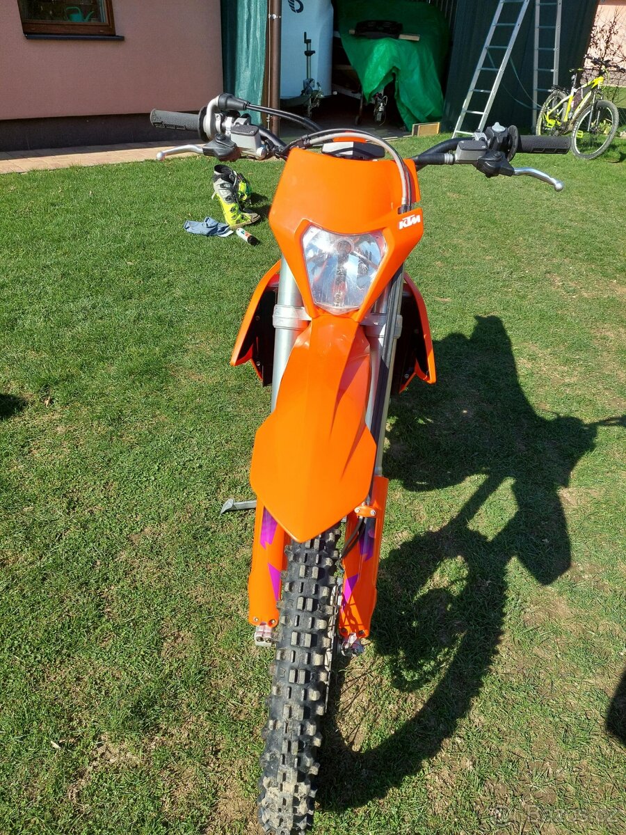 Exc 350 f