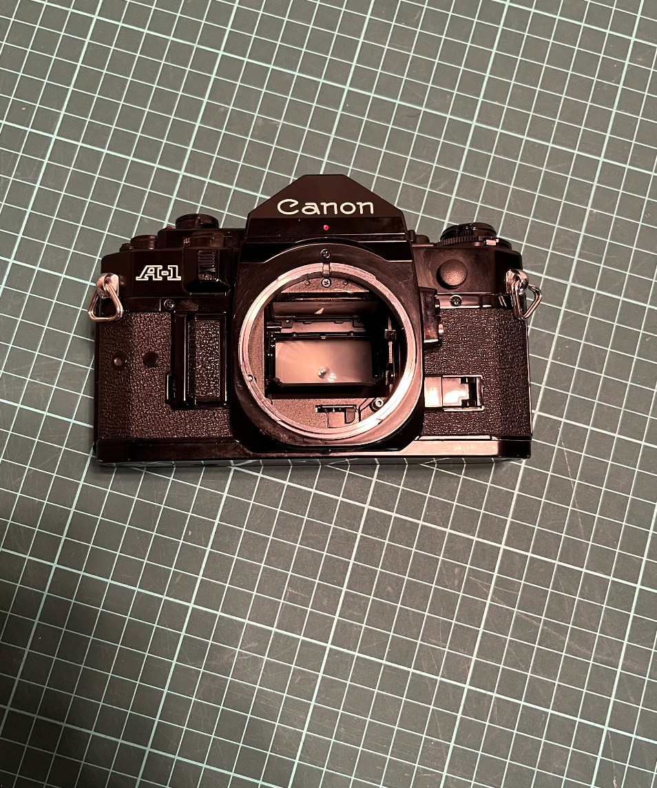 Canon A1 – 35mm zrcadlovka