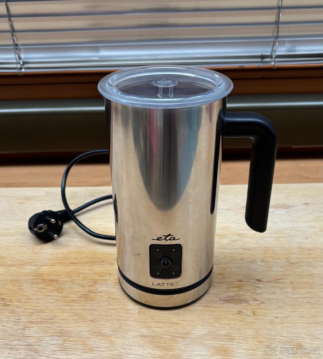 Napěňovač mléka Eta