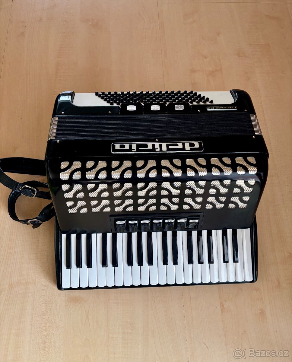 Delicia Carmen 23 96 bas