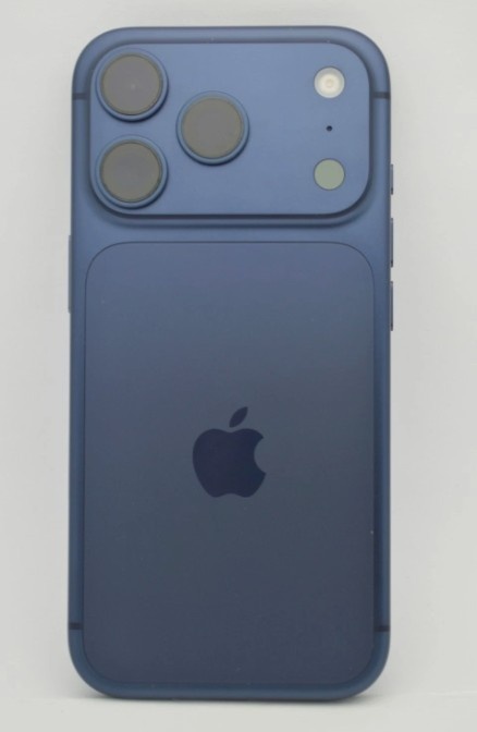 Apple iPhone 17 pro 256 GB tmavě modrý