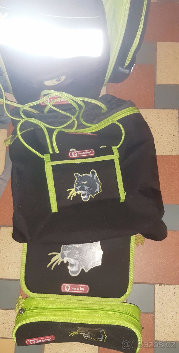 TOP stav Školní aktovka s příslušenstvím Step by step