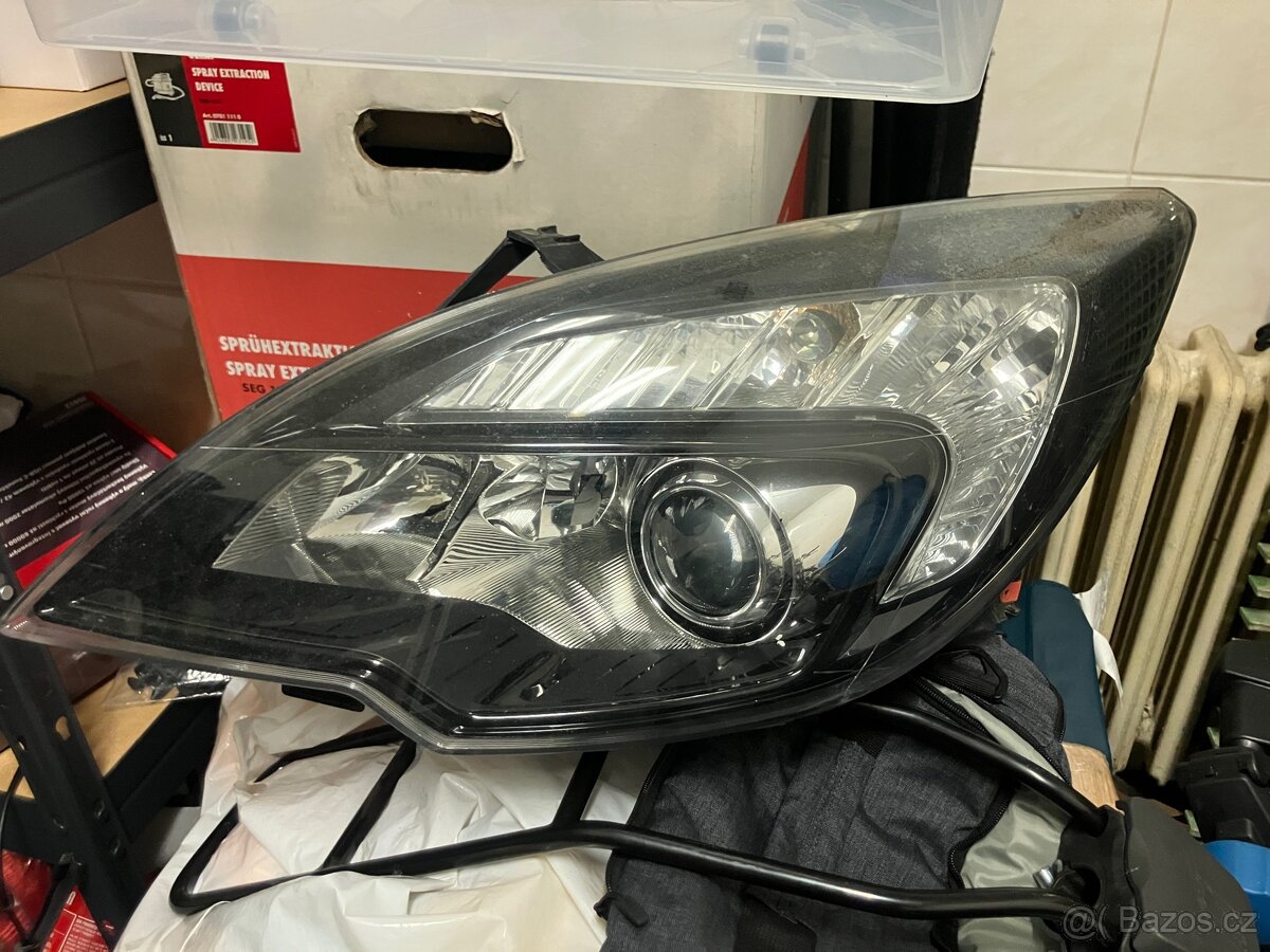 Opel Meriva světla od 2010
