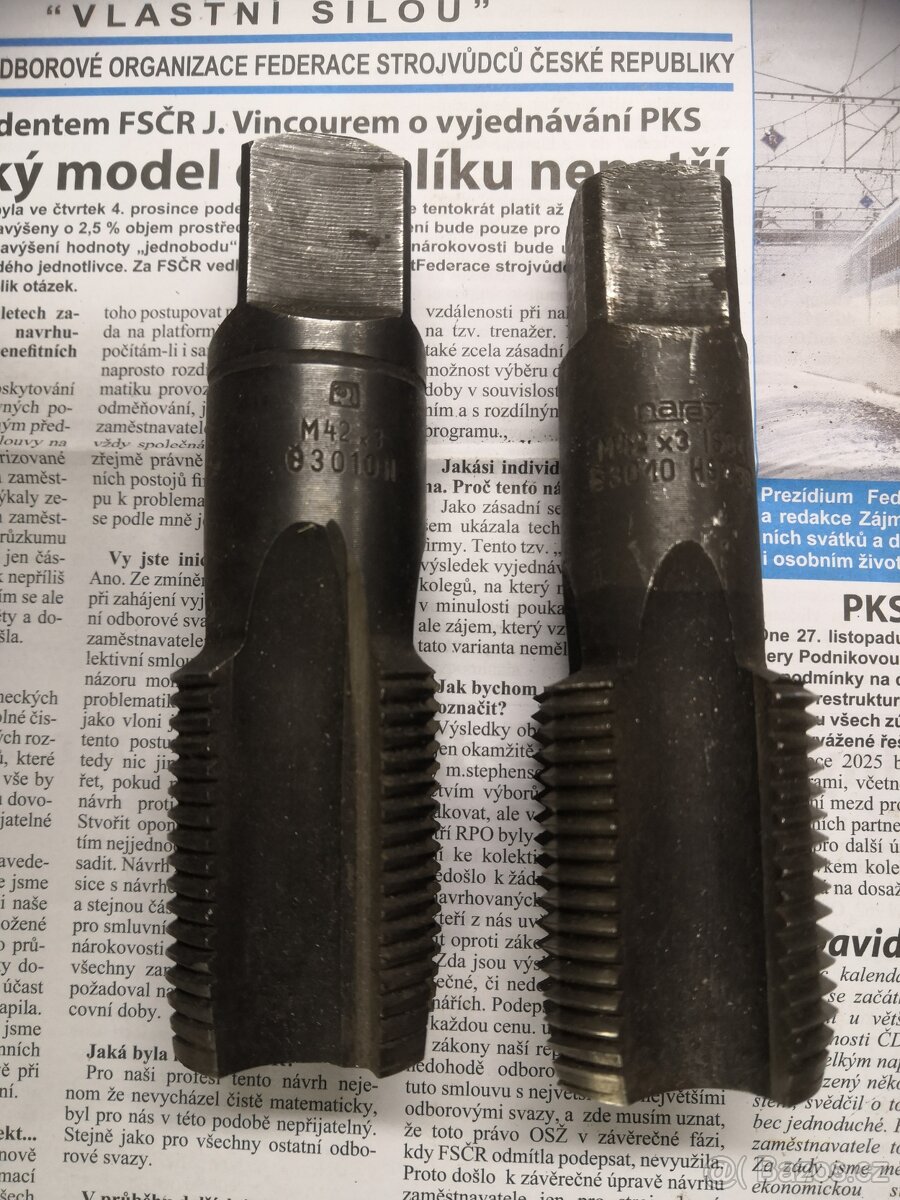 P:sadové závitníky narex M42x3