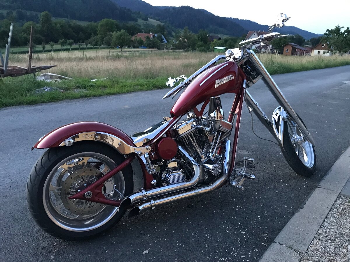 Harley Davidson stavba