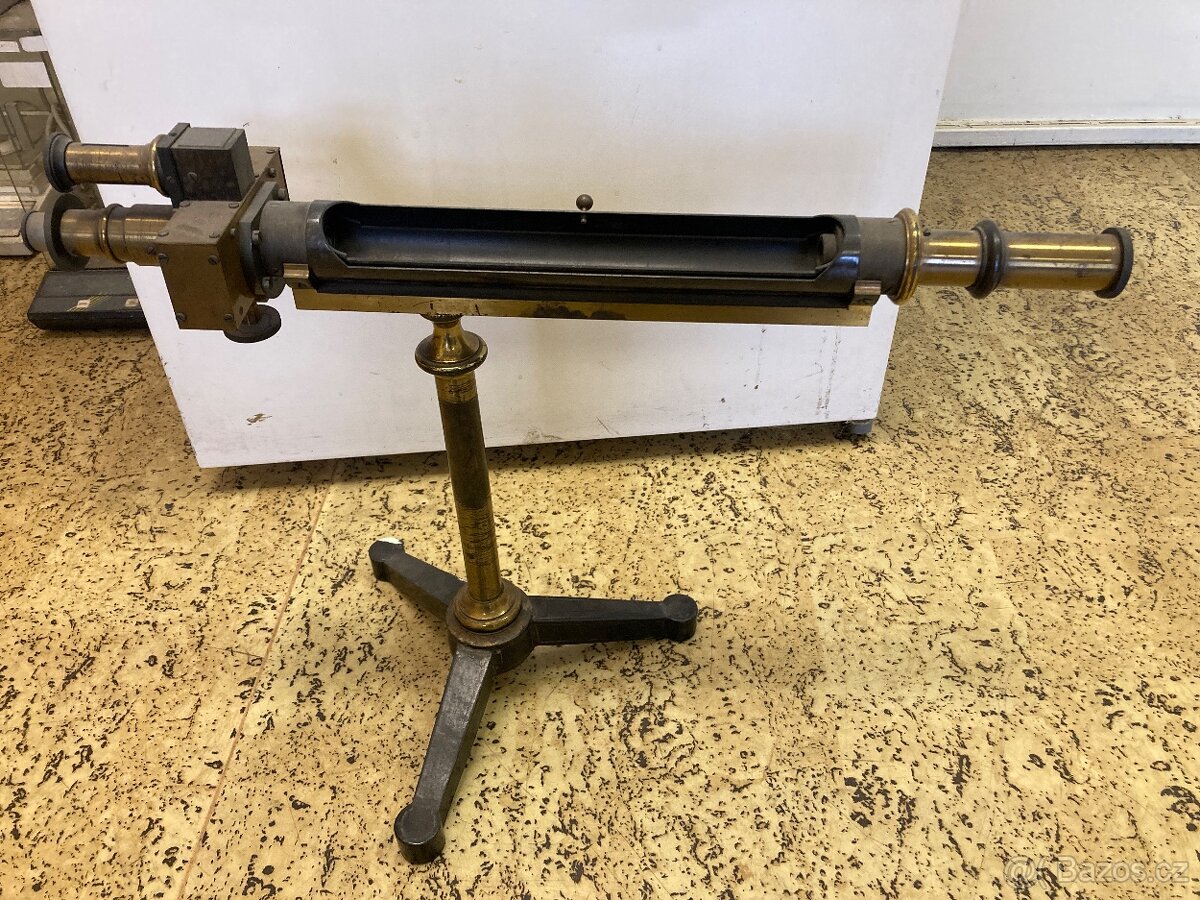 Historický refraktometr