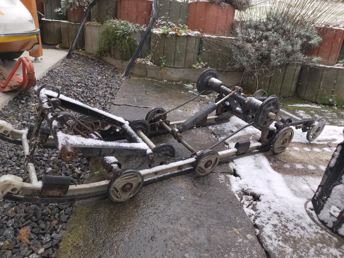 Podvozek Ski doo
