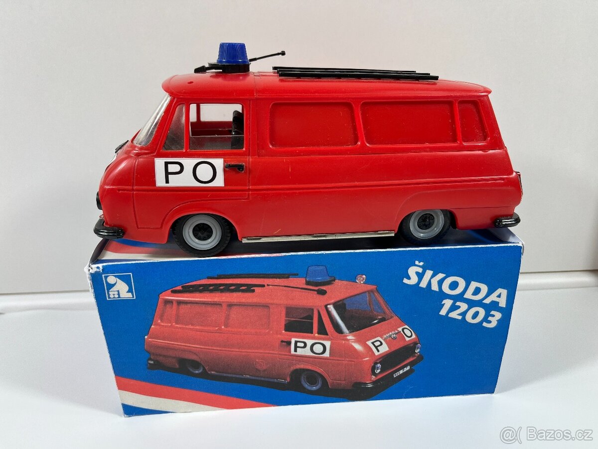 ŠKODA 1203 KADEN KDN - PO - stará hračka - auto autíčko
